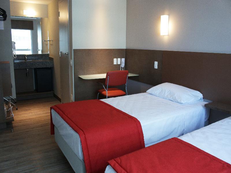 Go Inn Hotel Куритиба Экстерьер фото