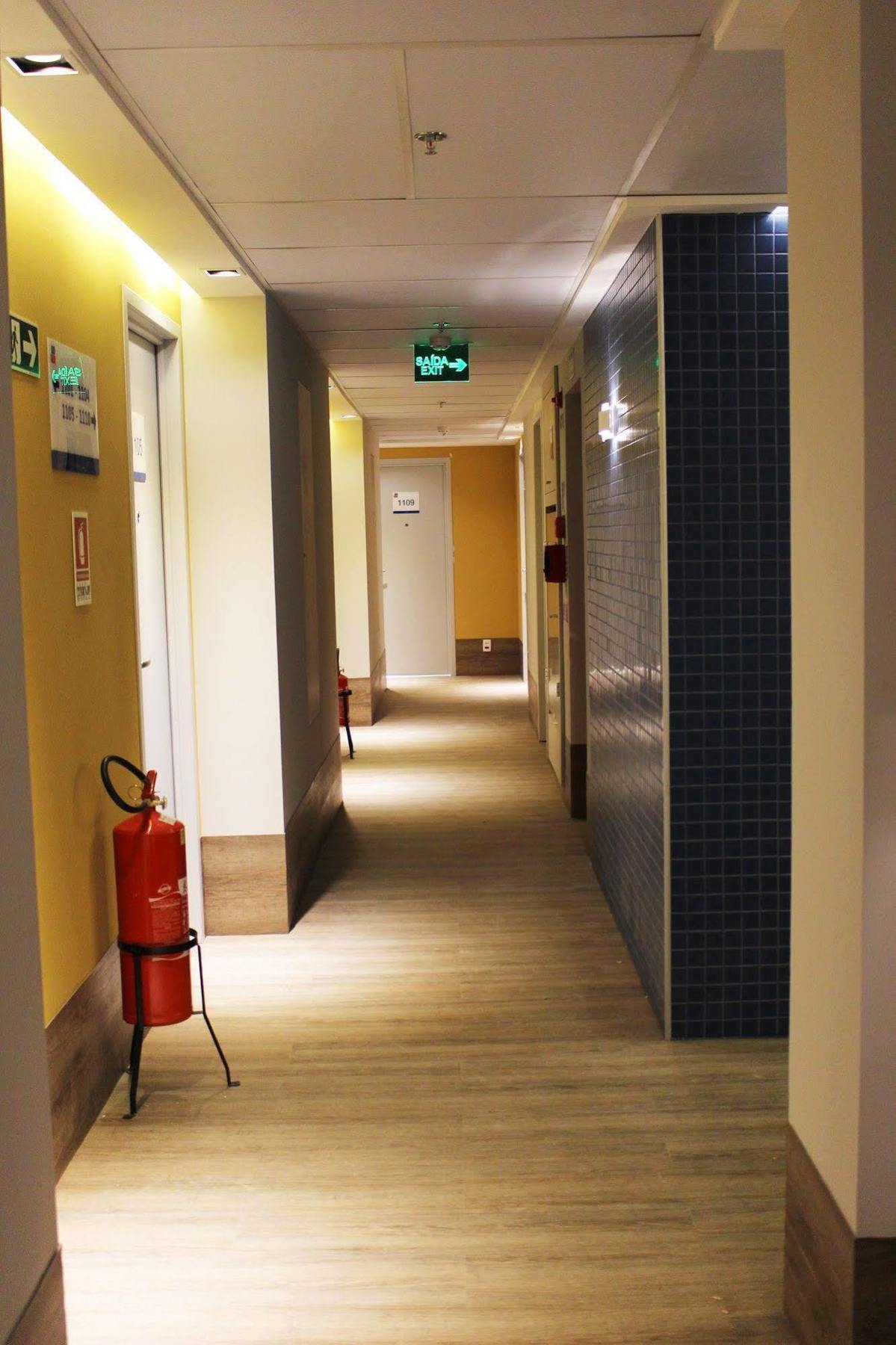 Go Inn Hotel Куритиба Экстерьер фото